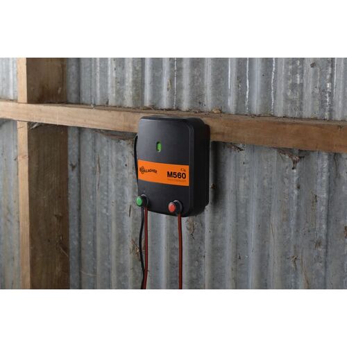M560 fence energizer