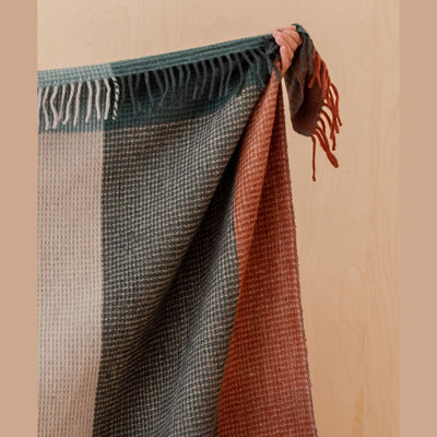 Recycled wool blanket with green waffle check pattern - TBCo