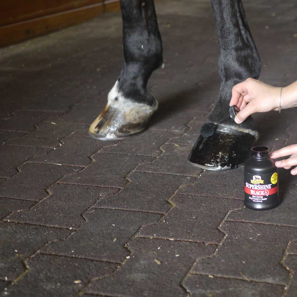 Absorbine® - Supershine® Hoof Polish & Sealer Black - 240ml