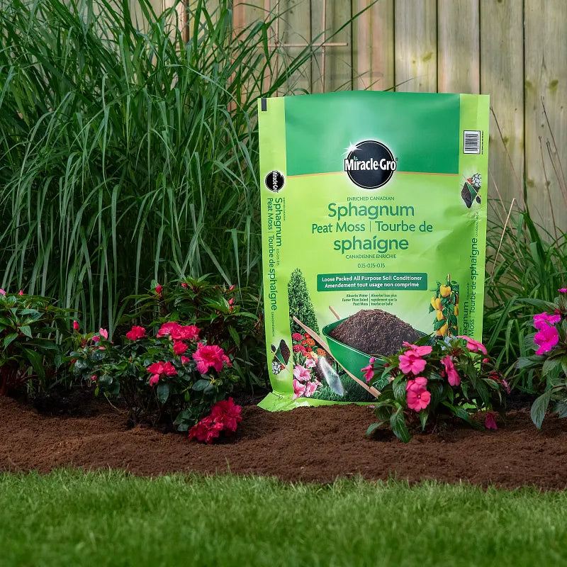 Miracle-Gro® - Enriched Canadian Sphagnum Peat Moss, 8.8 L 