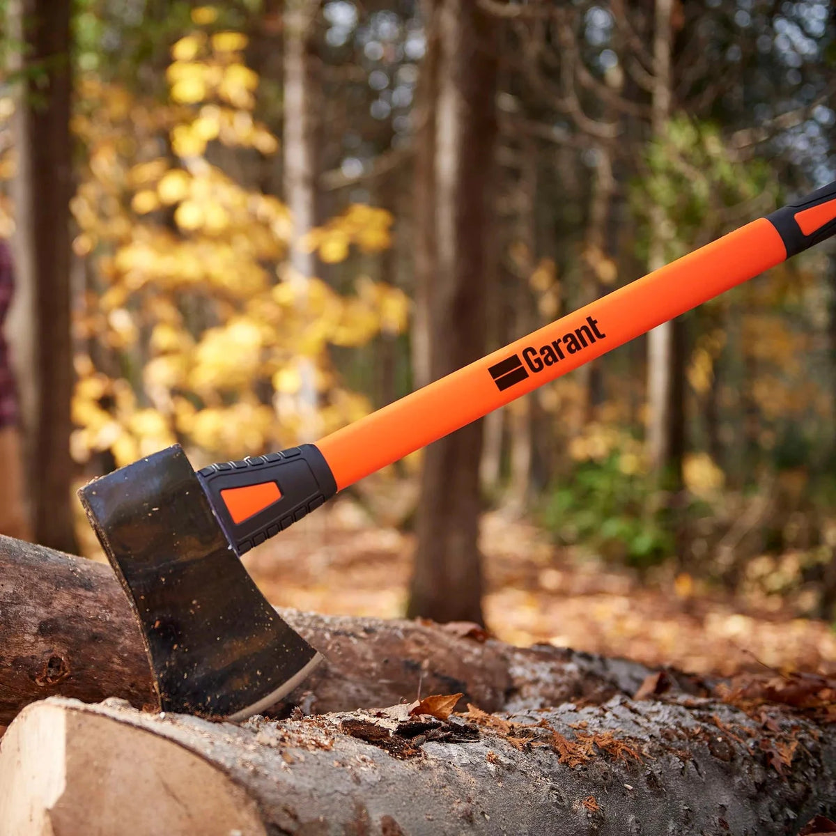 Garant - 3.5 lb Axe with Fiberglass Handle