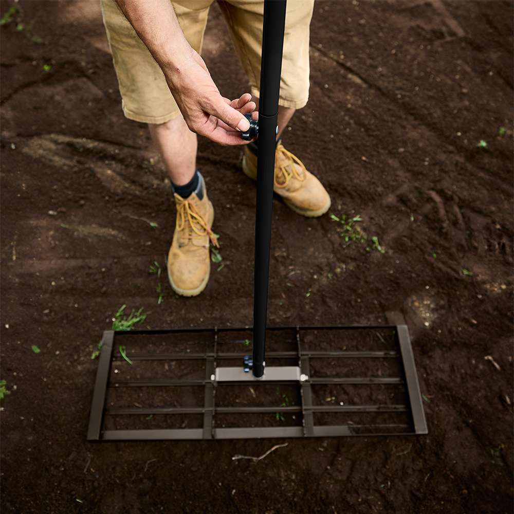 Levelling rake - Garant