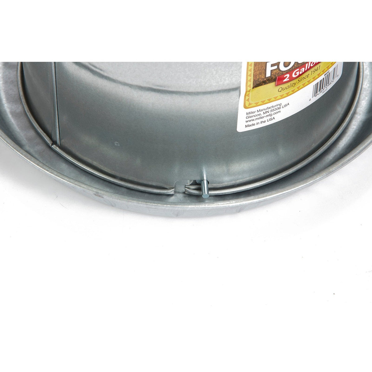 Abreuvoir pour volailles en acier galvanisé, 2 gallons - Little Giant