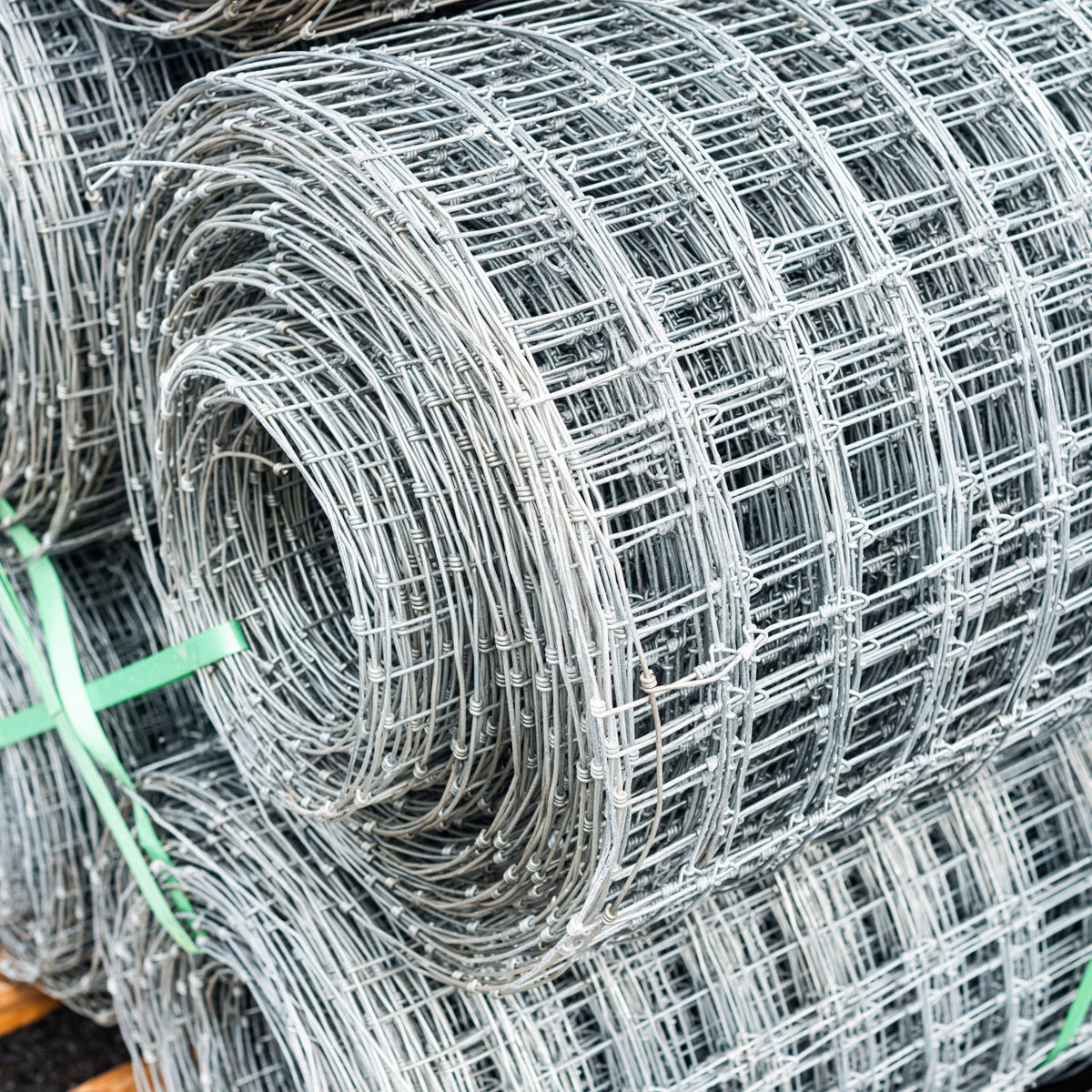 Livestock Knot Fence, 39/" x 330' (#939-6-14.5) - TOUGHSTRAND - TREE ISLAND STEEL