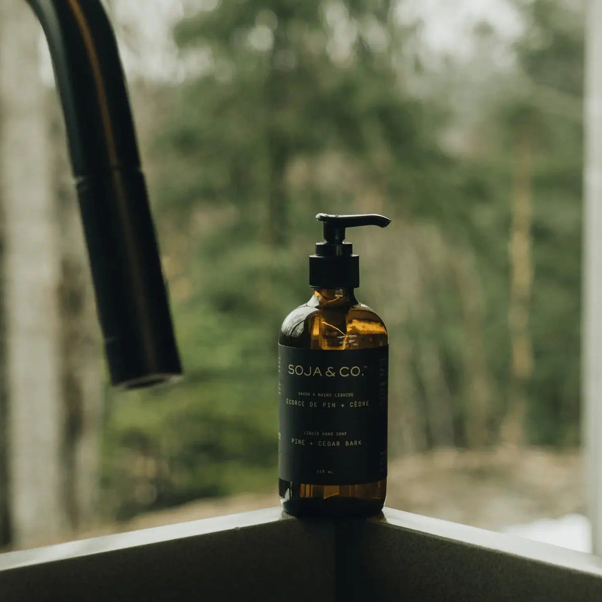 SOJA&CO. - Liquid Hand soap | Pine and Cedar Bark 