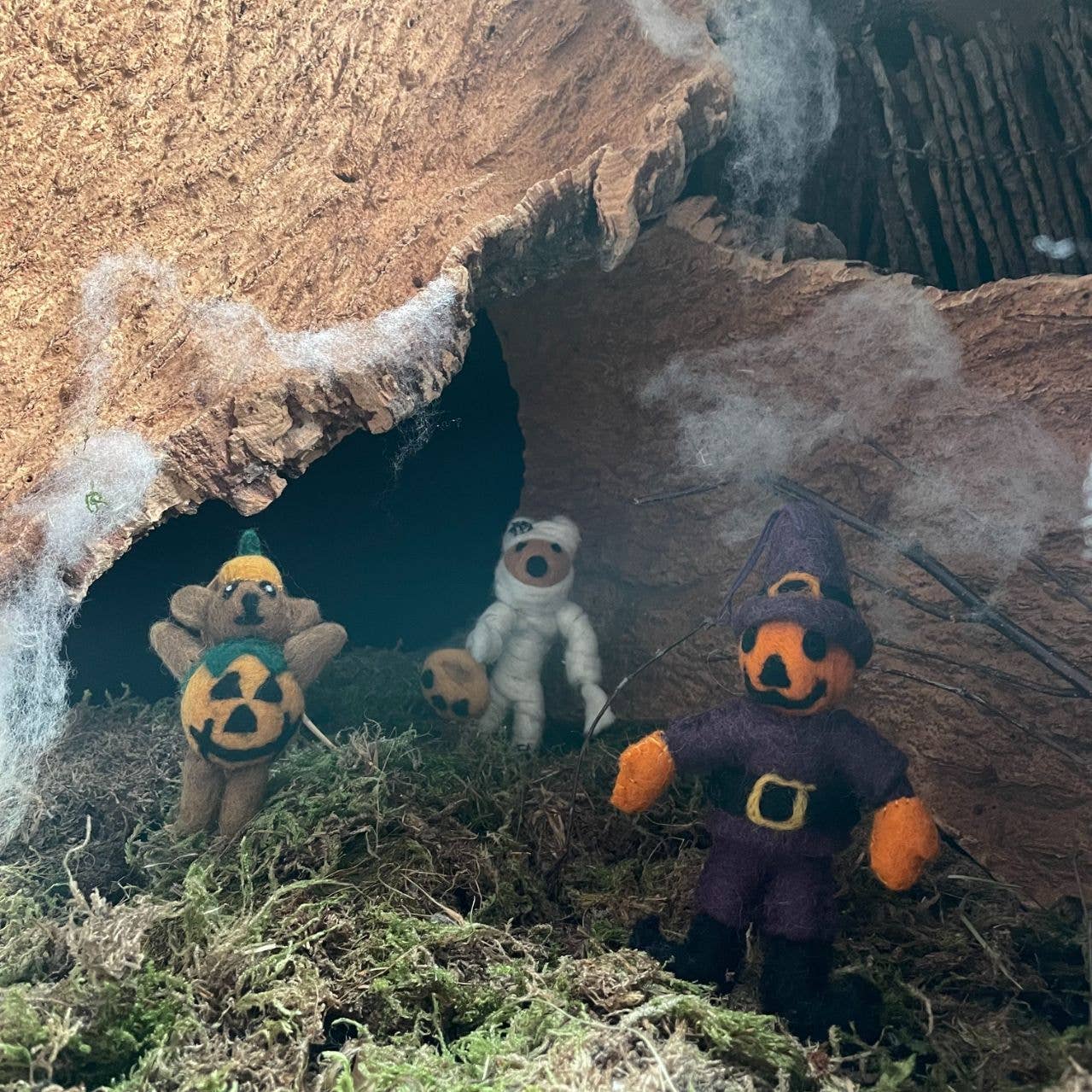 Décoration d'Halloween à suspendre en forme de momie renarde en feutre faite à la main